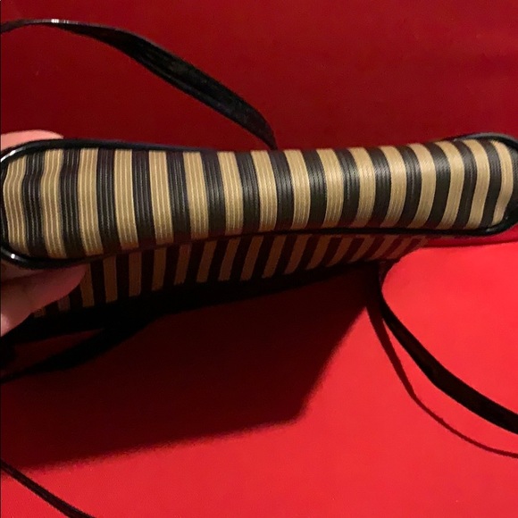 Purse - Picture 5 of 7